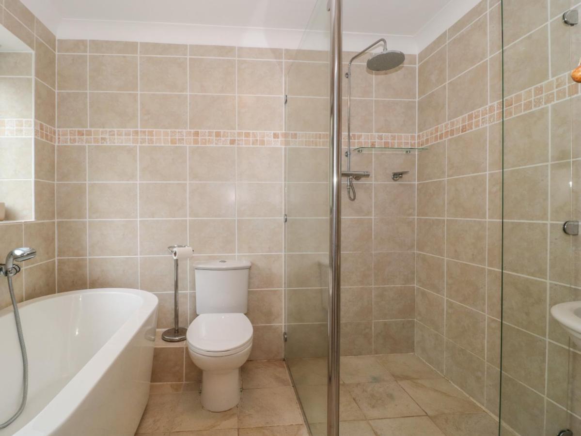 Вилла Castle View Annex Вэрхэм Экстерьер фото